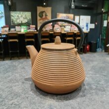 Чайник Увэй 1000 мл коричневый Чугун