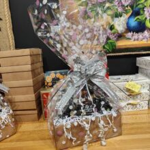 Чайная корзина 9 сортов чая и темная бельгийская шоколадка