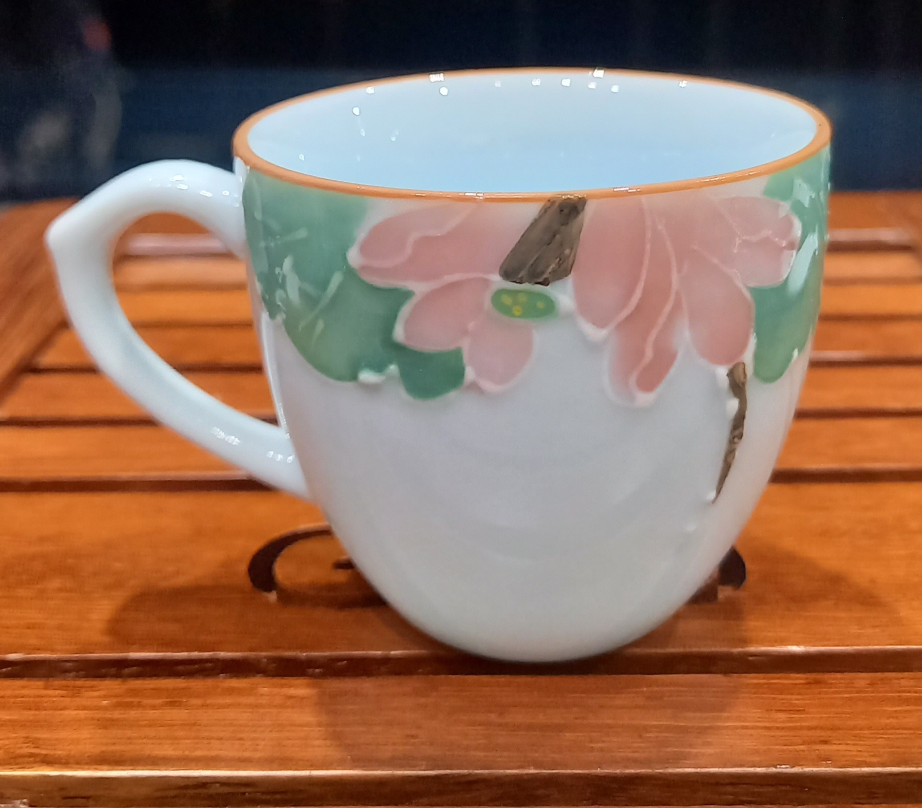 Кружка Цветы на воде 70 мл фарфор