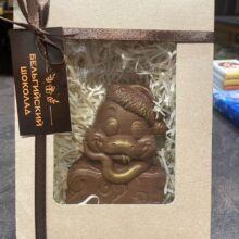 Шоколадная фигурка Золотому человеку